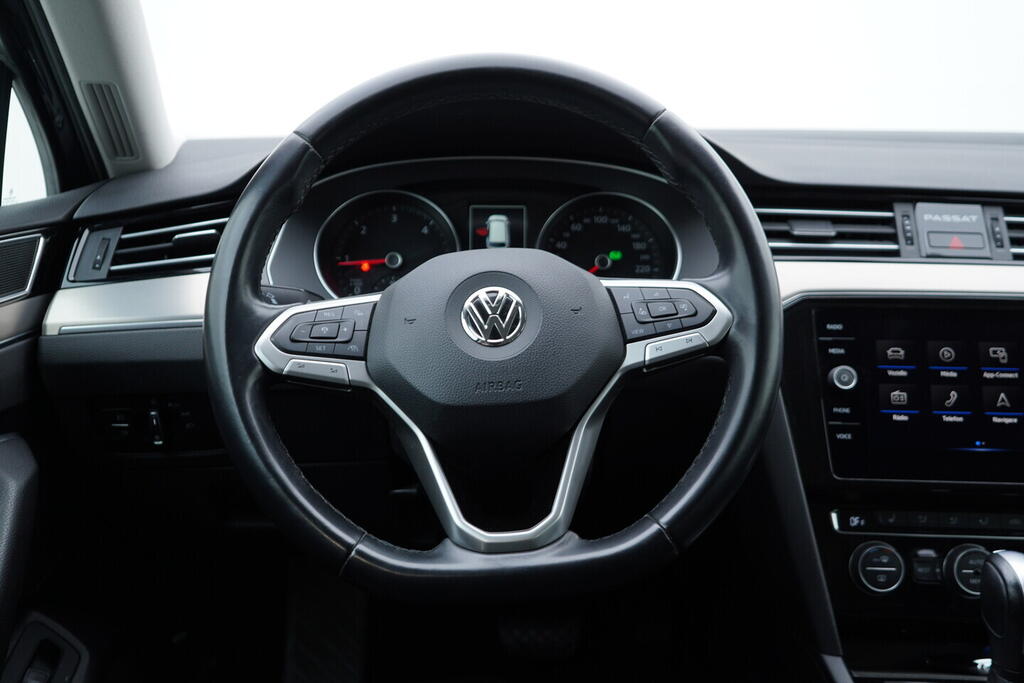 OV190V09475_29.webp_PASSAT Elegance 2.0 TDI 110 kW automat