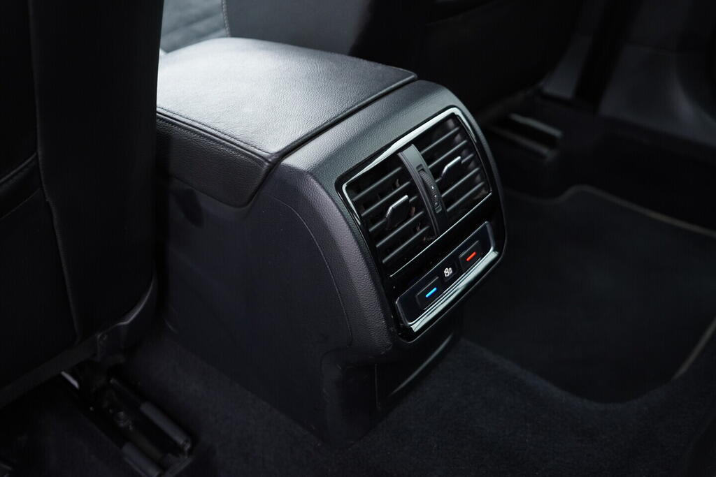 OV190V09475_39.webp_PASSAT Elegance 2.0 TDI 110 kW automat