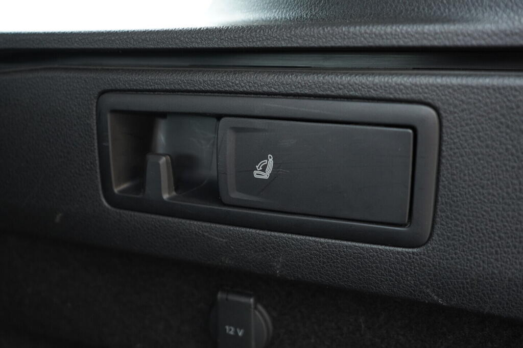 OV190V09475_43.webp_PASSAT Elegance 2.0 TDI 110 kW automat