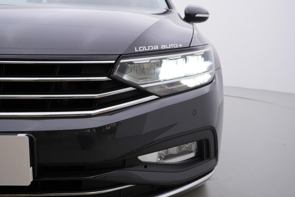 OV190V09475_47.webp_PASSAT Elegance 2.0 TDI 110 kW automat