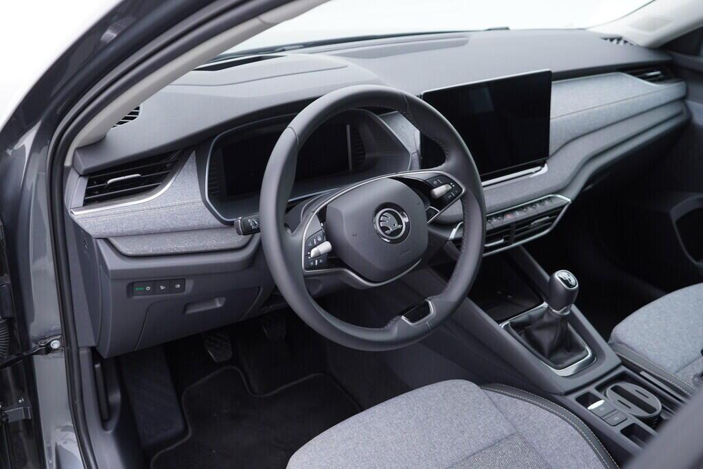 OV190V09476_21.webp_OCTAVIA Top Selection 1.5 TSI 110 kW manuál, DPH