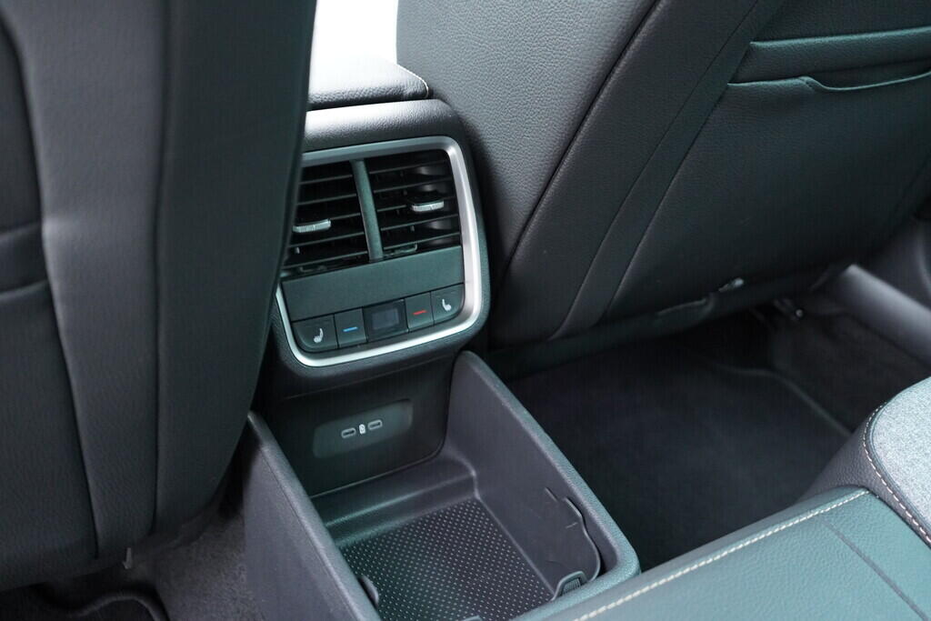 OV190V09476_36.webp_OCTAVIA Top Selection 1.5 TSI 110 kW manuál, DPH