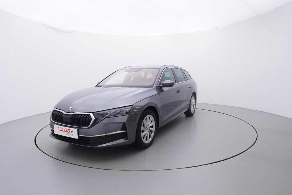 OV190V09477_10.webp_OCTAVIA Top Selection 1.5 TSI 110 kW manuál, DPH