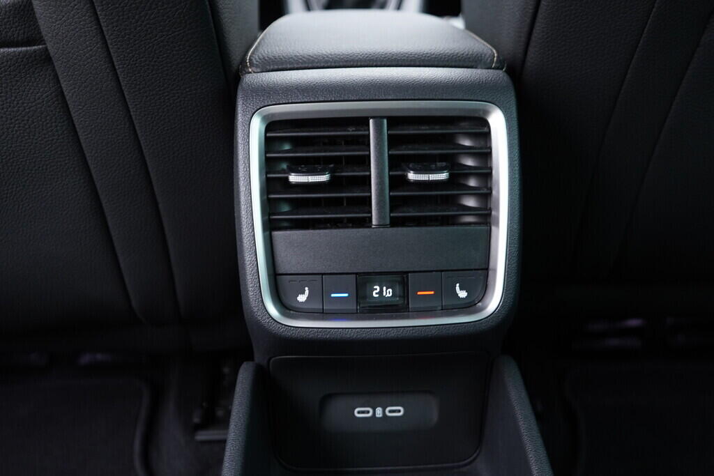 OV190V09477_36.webp_OCTAVIA Top Selection 1.5 TSI 110 kW manuál, DPH