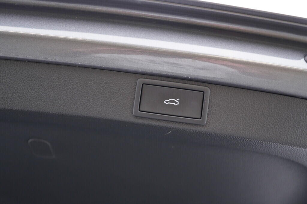 OV190V09477_38.webp_OCTAVIA Top Selection 1.5 TSI 110 kW manuál, DPH