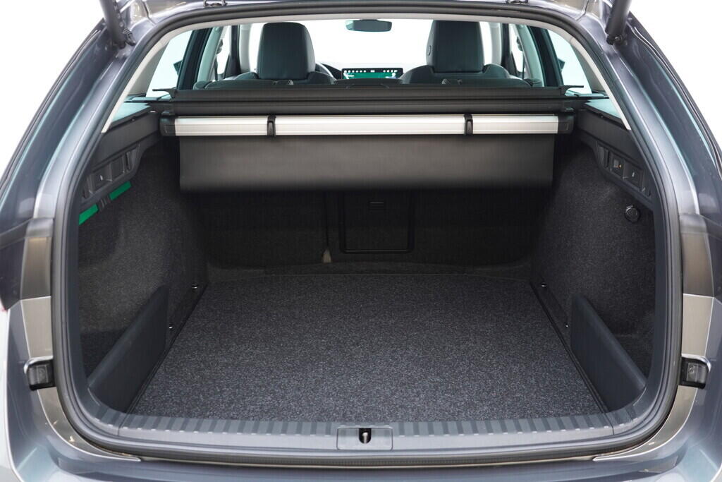 OV190V09477_39.webp_OCTAVIA Top Selection 1.5 TSI 110 kW manuál, DPH