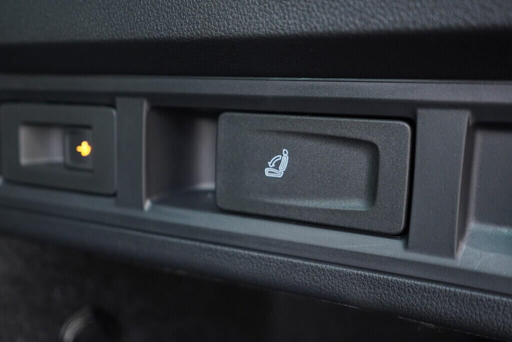 OV190V09477_40.webp_OCTAVIA Top Selection 1.5 TSI 110 kW manuál, DPH