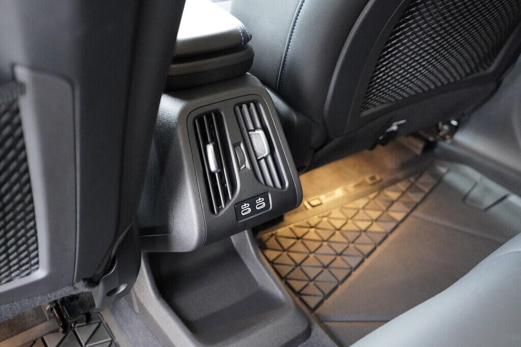 OV190V09478_34.webp_IX1    200 kW automat