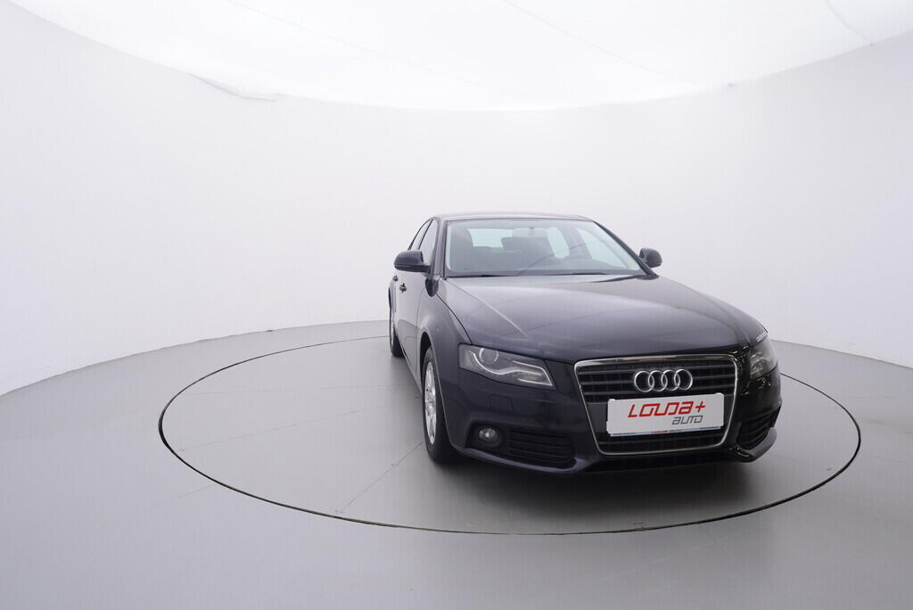 OV190V09481_17.webp_A4  2.0 TDI 105 kW manuál