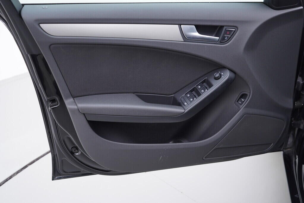 OV190V09481_19.webp_A4  2.0 TDI 105 kW manuál