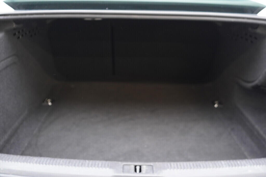 OV190V09481_34.webp_A4  2.0 TDI 105 kW manuál