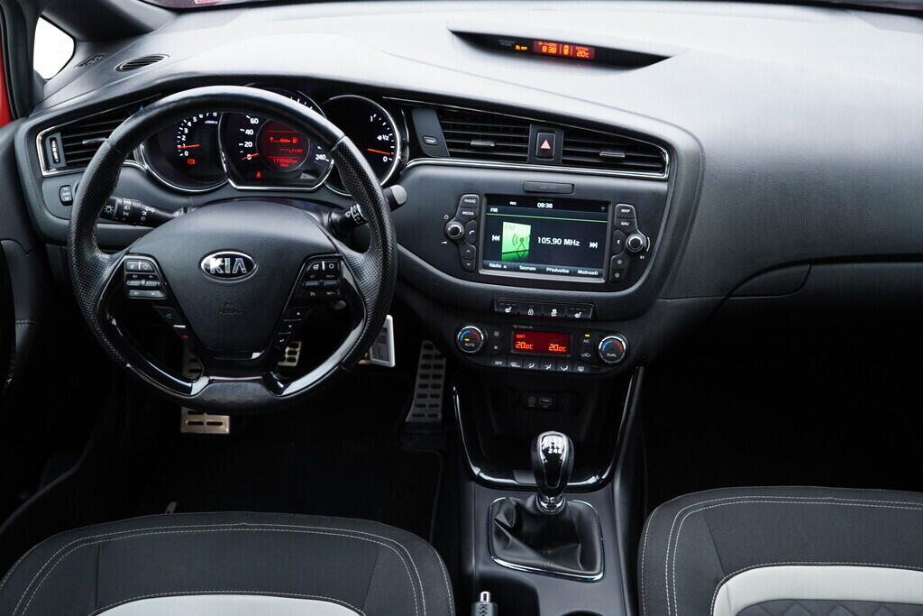 OV190V09482_29.webp_CEED Gt line  1.0 T-GDi 88 kW manuál