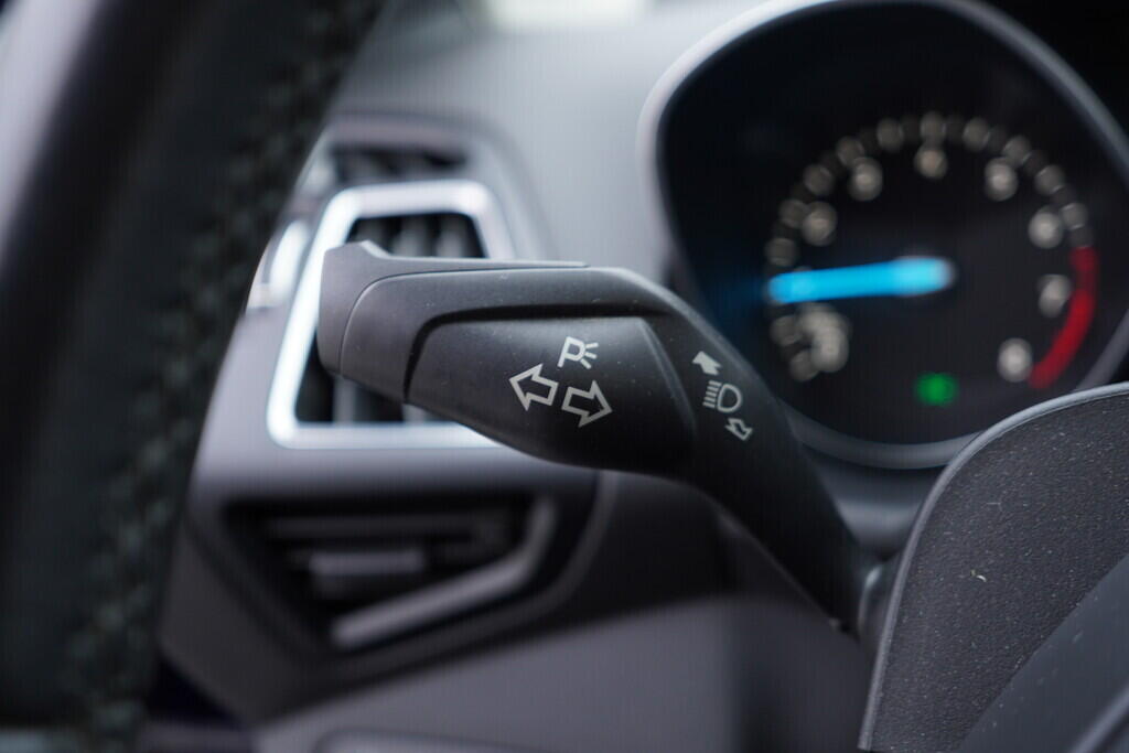 OV190V09483_23.webp_KUGA Titanium 1.5  110 kW manuál