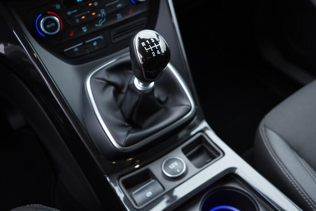 OV190V09483_31.webp_KUGA Titanium 1.5  110 kW manuál