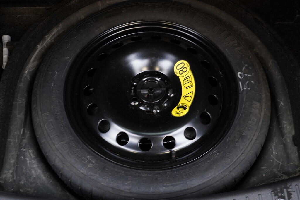 OV190V09483_36.webp_KUGA Titanium 1.5  110 kW manuál