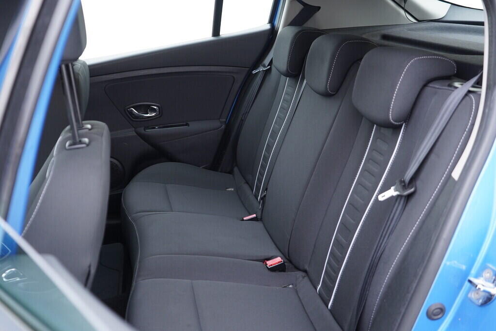 OV190V09484_36.webp_MÉGANE  1.5 Dci 81 kW automat