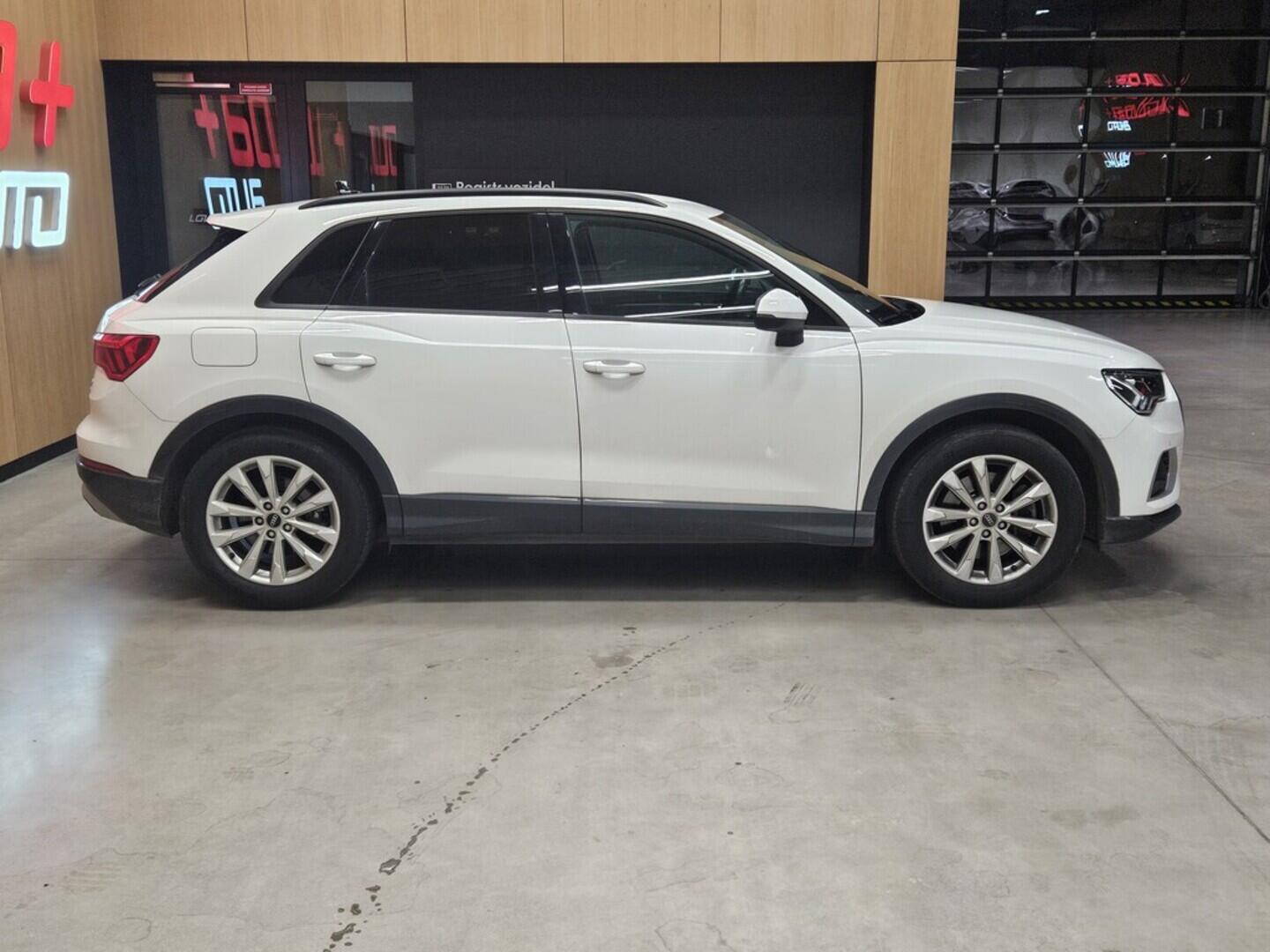 OV190V09485_12.webp_Q3 Advanced 2.0 TSI 140 kW automat, DPH