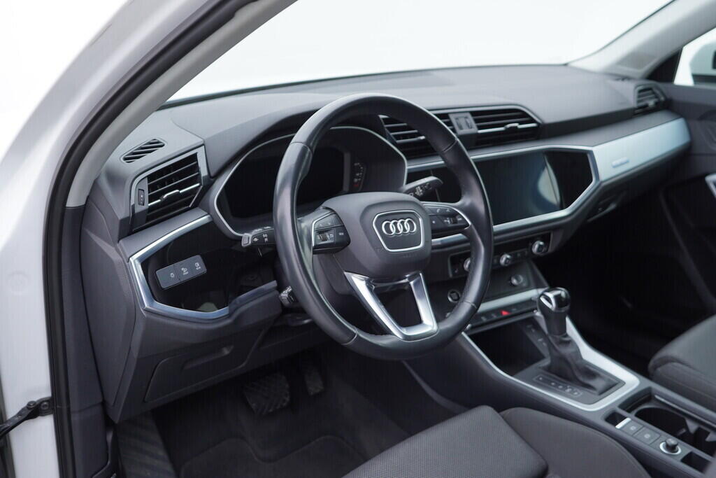 OV190V09485_21.webp_Q3 Advanced 2.0 TSI 140 kW automat, DPH