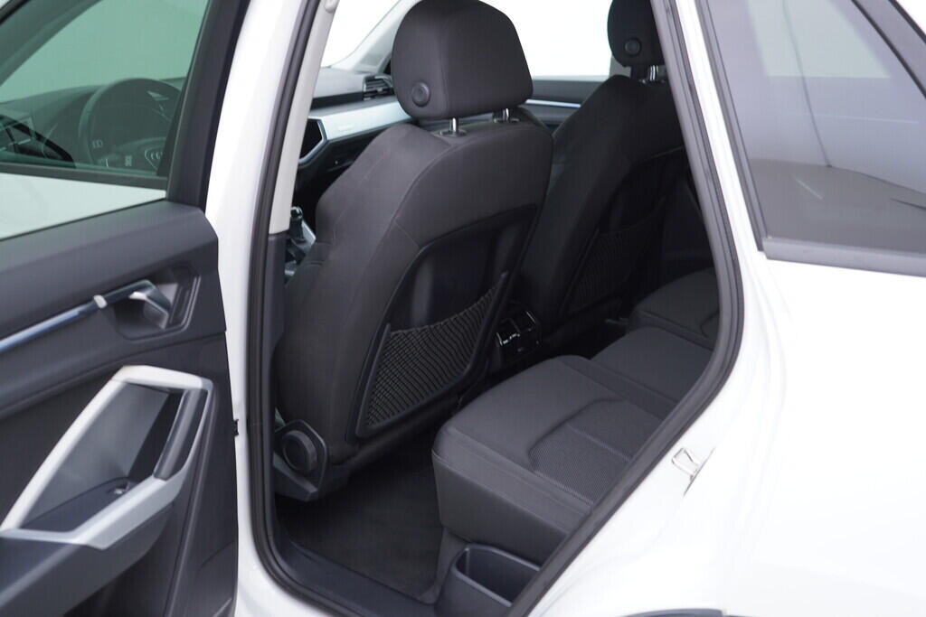 OV190V09485_36.webp_Q3 Advanced 2.0 TSI 140 kW automat, DPH