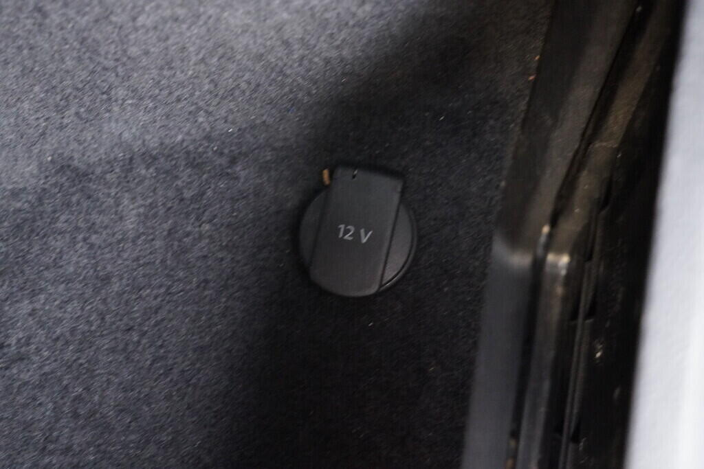 OV190V09485_40.webp_Q3 Advanced 2.0 TSI 140 kW automat, DPH