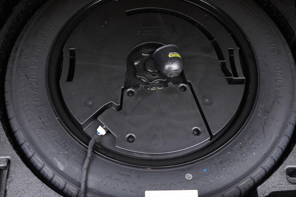 OV190V09485_41.webp_Q3 Advanced 2.0 TSI 140 kW automat, DPH