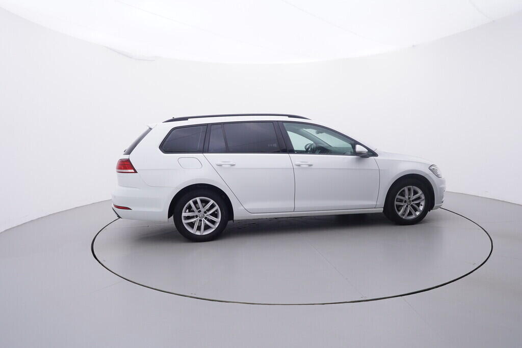 OV190V09486_15.webp_GOLF Comfortline 2.0 TDI 110 kW automat