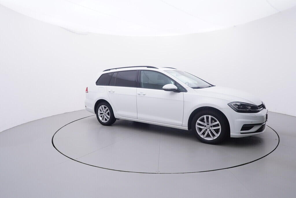 OV190V09486_16.webp_GOLF Comfortline 2.0 TDI 110 kW automat