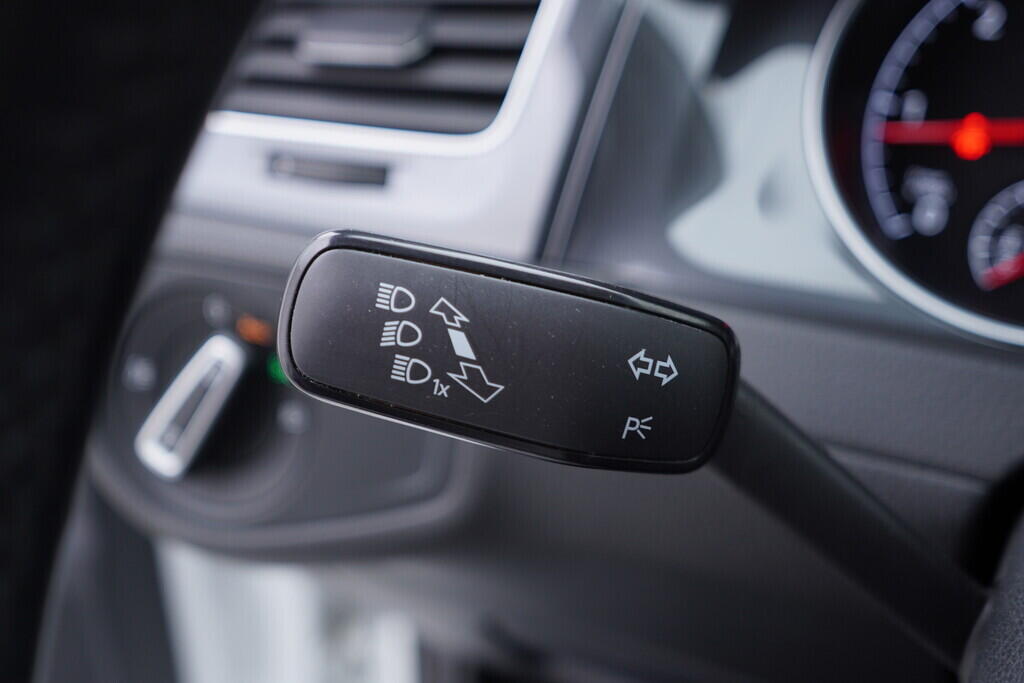 OV190V09486_24.webp_GOLF Comfortline 2.0 TDI 110 kW automat