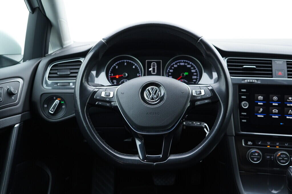 OV190V09486_27.webp_GOLF Comfortline 2.0 TDI 110 kW automat