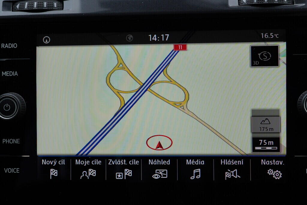 OV190V09486_32.webp_GOLF Comfortline 2.0 TDI 110 kW automat