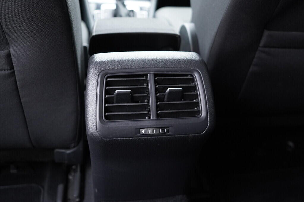 OV190V09486_37.webp_GOLF Comfortline 2.0 TDI 110 kW automat