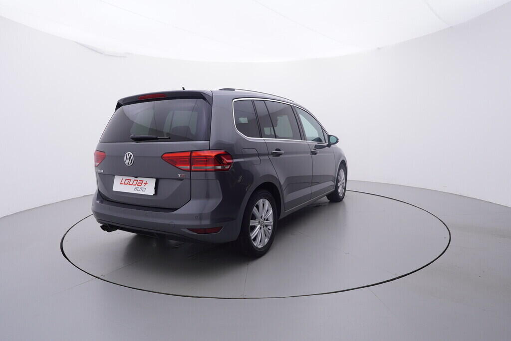 OV190V09487_14.webp_TOURAN Highline 1.4 TSI 110 kW automat