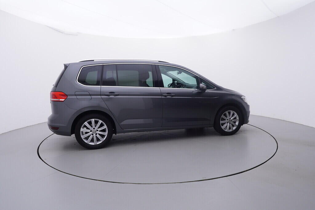 OV190V09487_15.webp_TOURAN Highline 1.4 TSI 110 kW automat