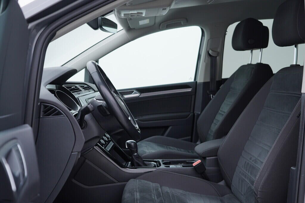 OV190V09487_23.webp_TOURAN Highline 1.4 TSI 110 kW automat