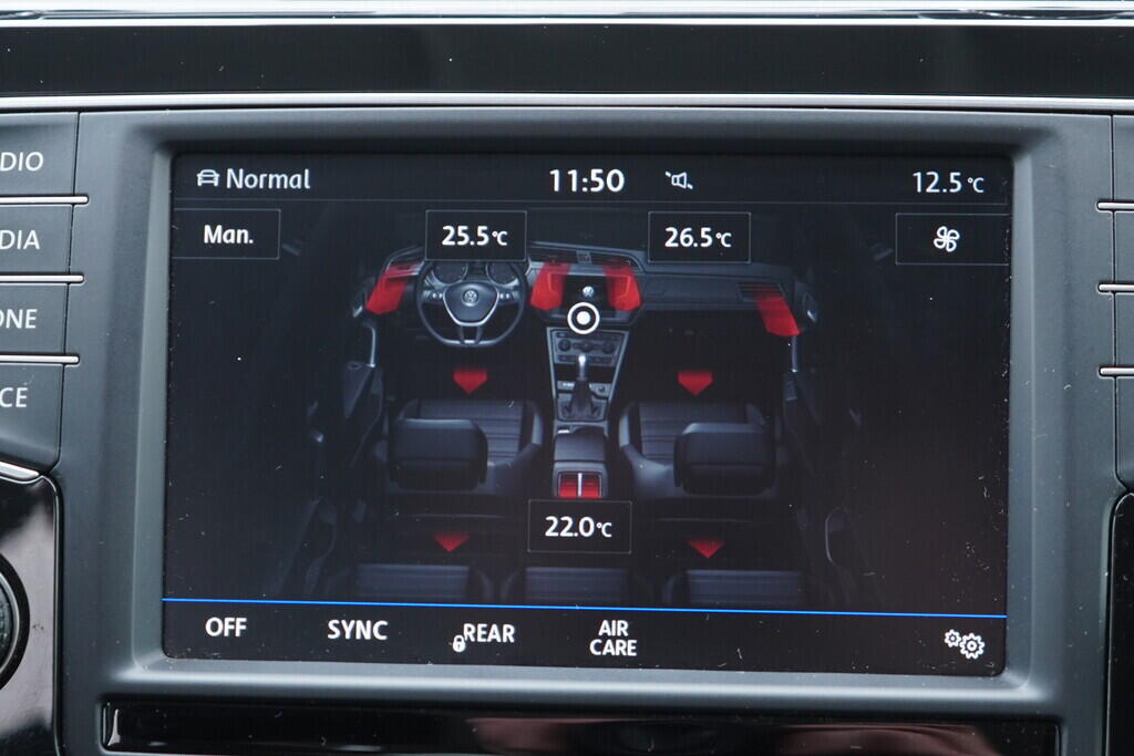 OV190V09487_32.webp_TOURAN Highline 1.4 TSI 110 kW automat