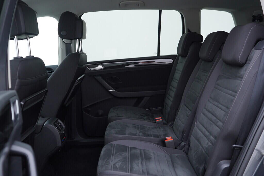 OV190V09487_37.webp_TOURAN Highline 1.4 TSI 110 kW automat