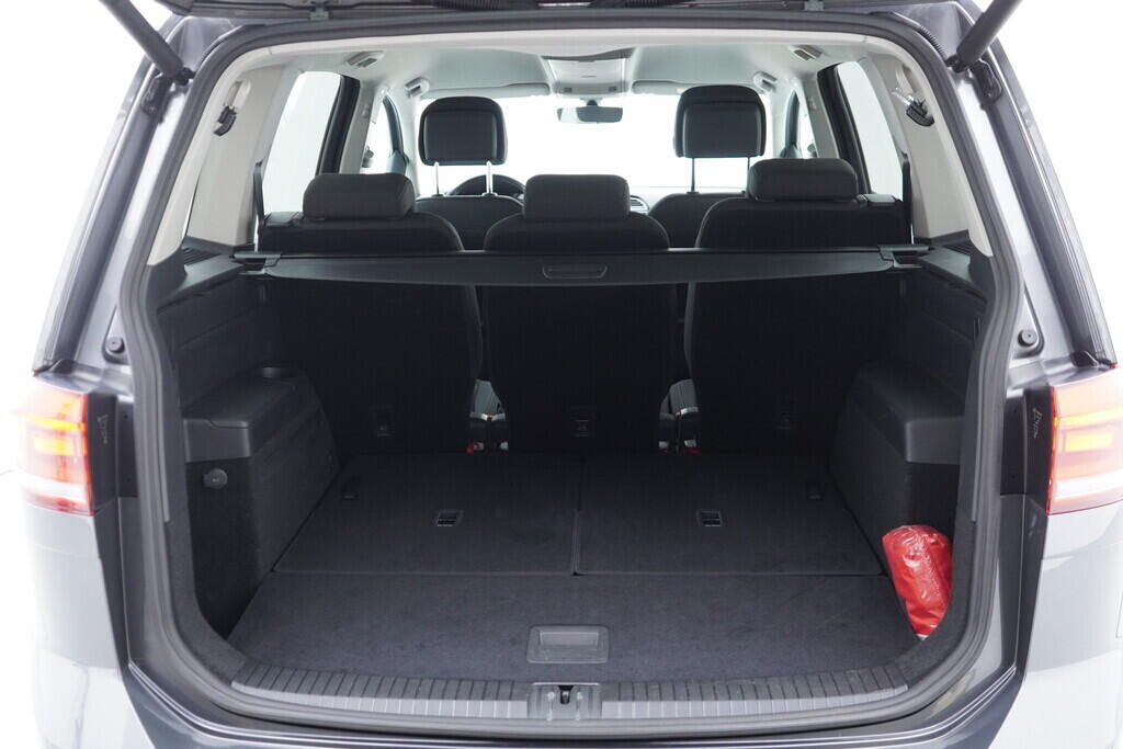 OV190V09487_40.webp_TOURAN Highline 1.4 TSI 110 kW automat