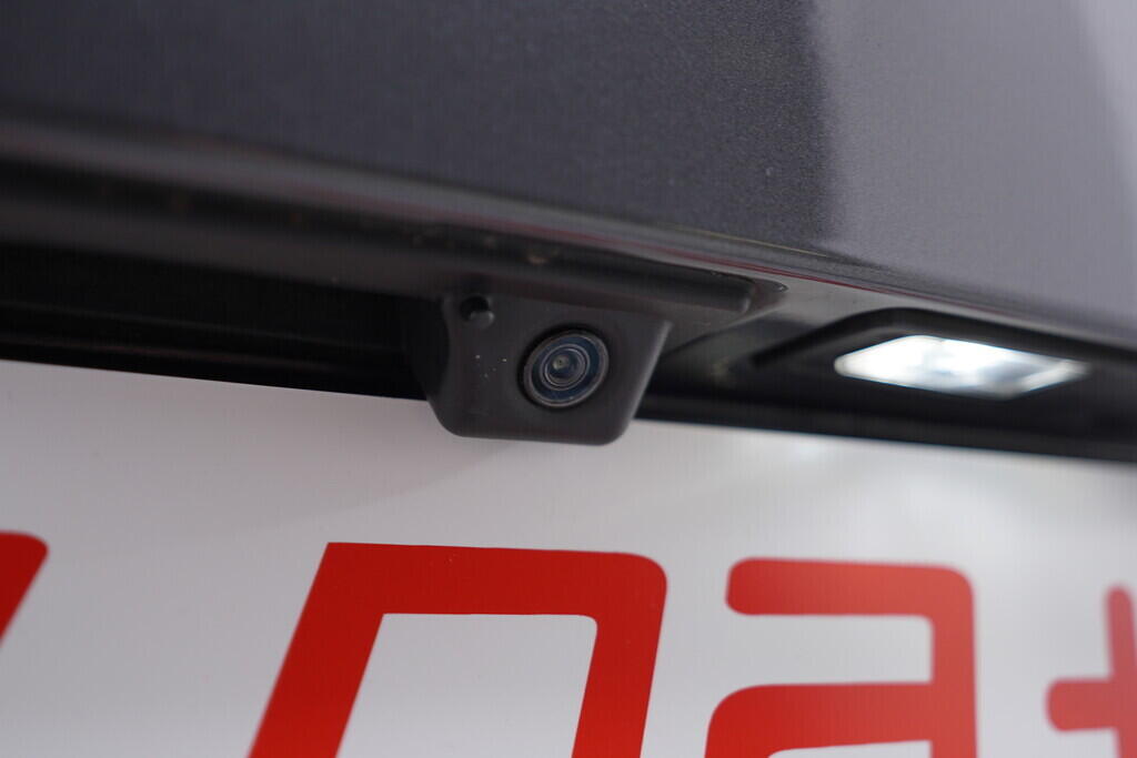 OV190V09487_43.webp_TOURAN Highline 1.4 TSI 110 kW automat