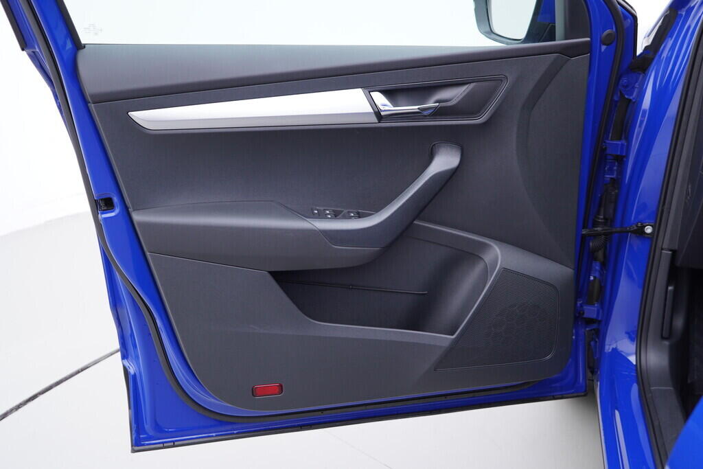 OV190V09491_19.webp_KAROQ Ambition 2.0 TDI 110 kW automat, DPH