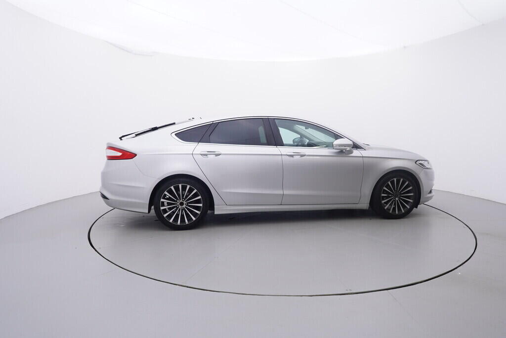 OV190V09493_15.webp_MONDEO Titanium 1.5 EcoBoost 118 kW manuál