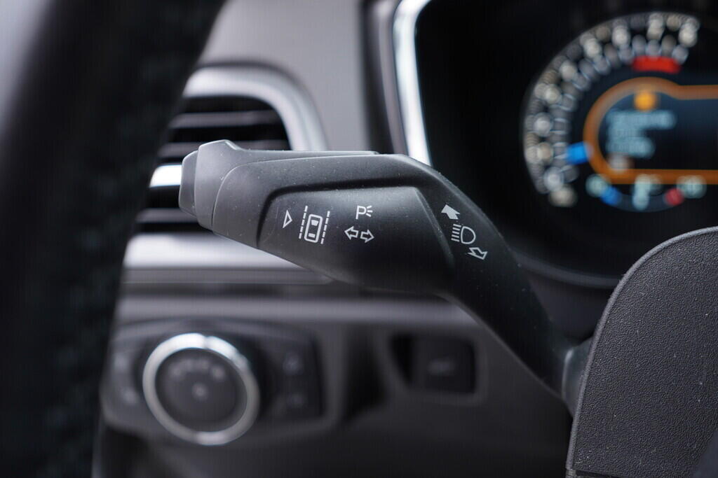 OV190V09493_24.webp_MONDEO Titanium 1.5 EcoBoost 118 kW manuál