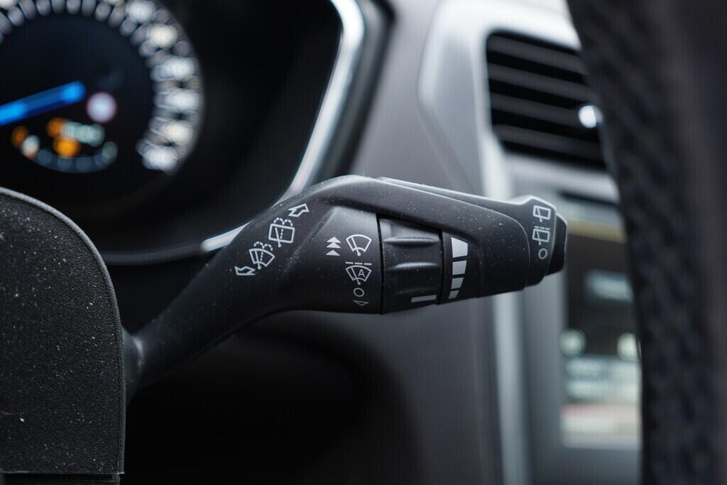 OV190V09493_25.webp_MONDEO Titanium 1.5 EcoBoost 118 kW manuál