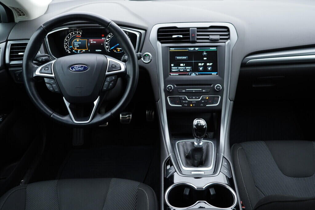 OV190V09493_29.webp_MONDEO Titanium 1.5 EcoBoost 118 kW manuál