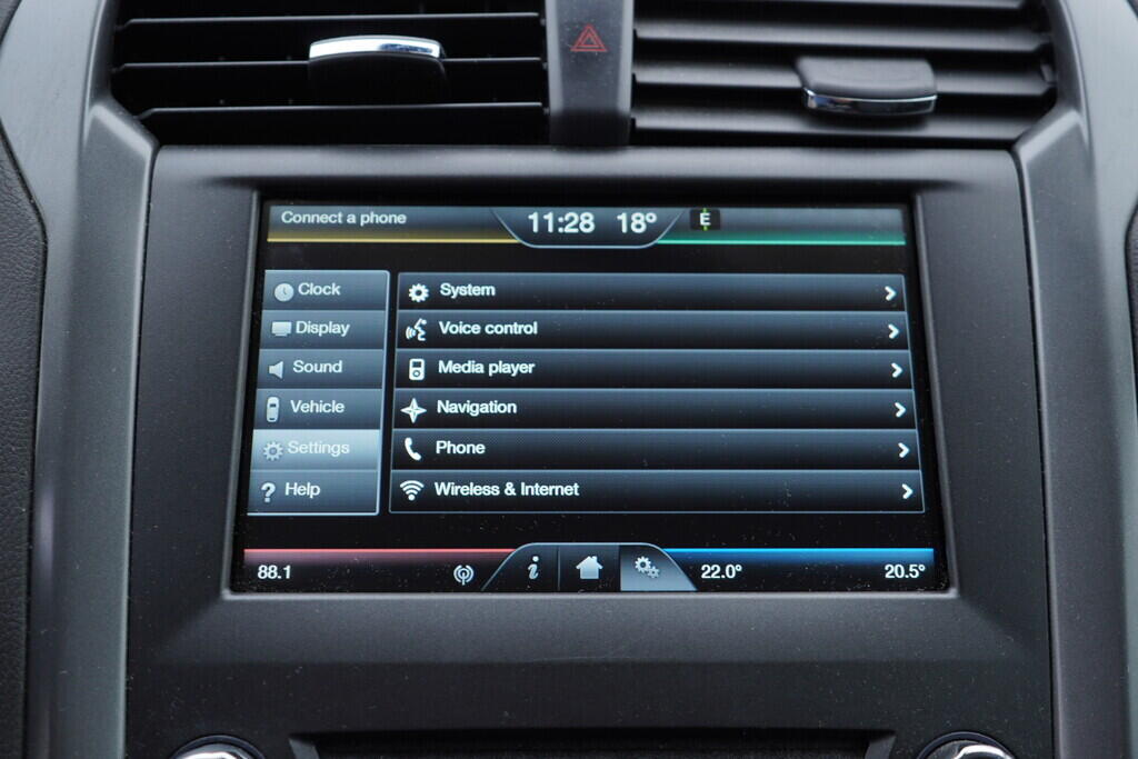 OV190V09493_33.webp_MONDEO Titanium 1.5 EcoBoost 118 kW manuál