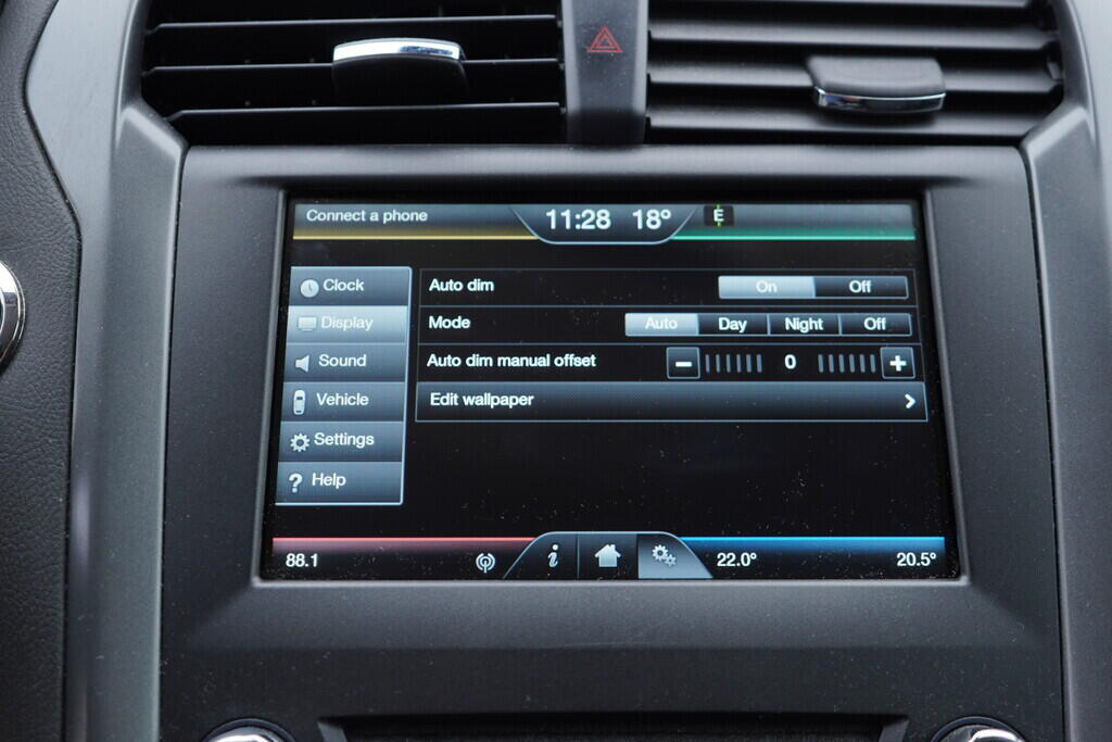 OV190V09493_34.webp_MONDEO Titanium 1.5 EcoBoost 118 kW manuál