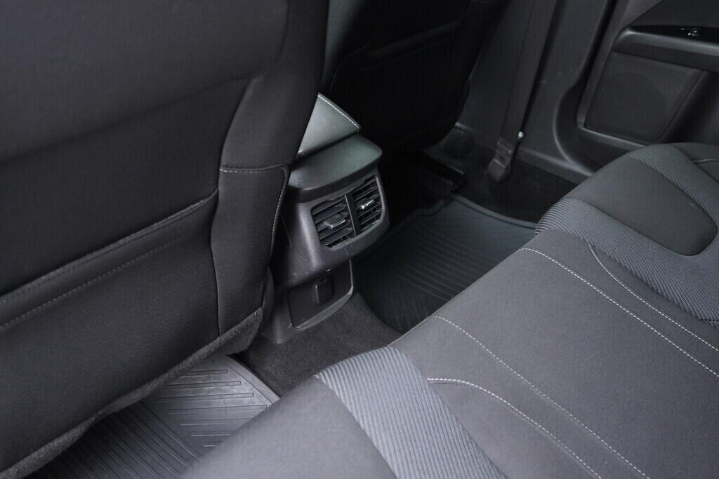 OV190V09493_39.webp_MONDEO Titanium 1.5 EcoBoost 118 kW manuál