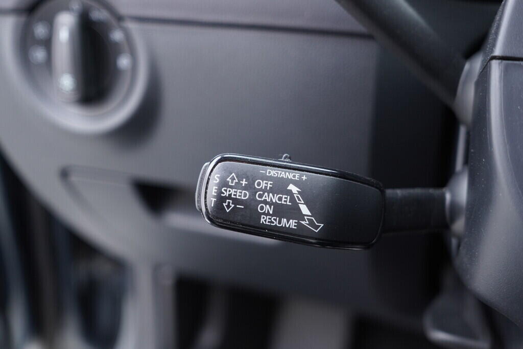 OV190V09496_25.webp_OCTAVIA Bussines 1.4 TSI 110 kW automat