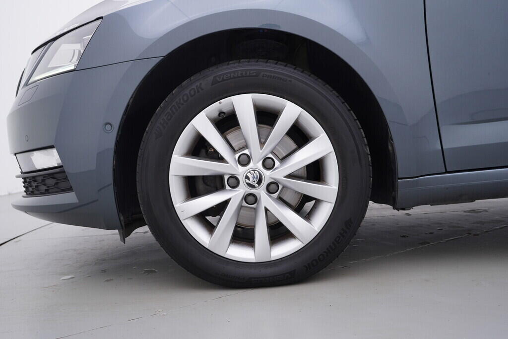 OV190V09496_41.webp_OCTAVIA Bussines 1.4 TSI 110 kW automat