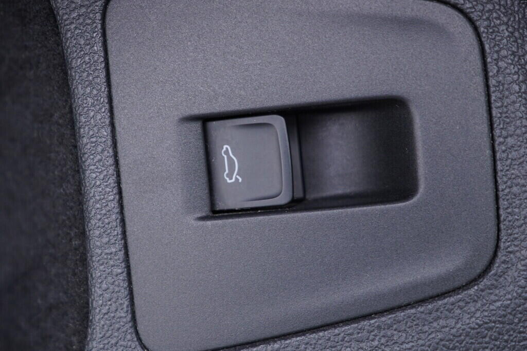 OV190V09497_21.webp_TIGUAN Comfortline 1.4 TSI 110 kW automat