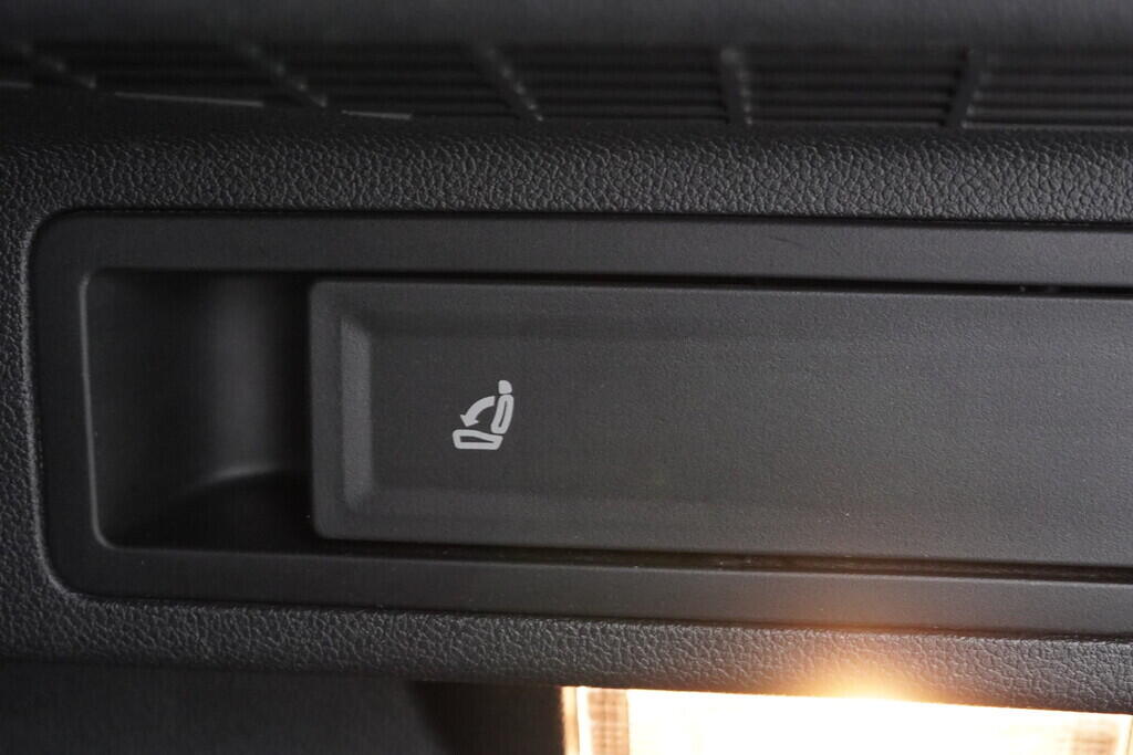 OV190V09497_42.webp_TIGUAN Comfortline 1.4 TSI 110 kW automat